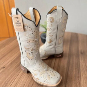 Texana Amora - Couro Off-White/ Bordado Cruz Bege com Metais